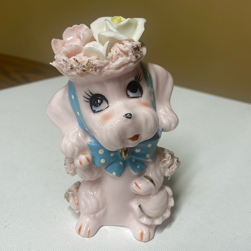 Sold
SPAGHETTI POODLE Pink, White & Gold Porcelain Poodle Mom w/hat purse Napco